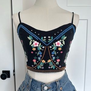 H&M Embroidered Crop Top | Size 6